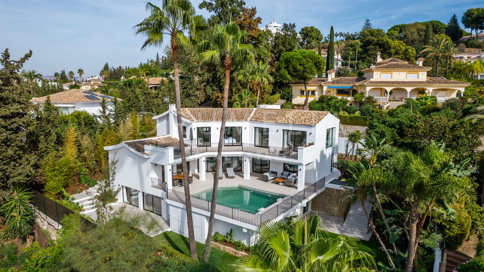 Why Do Tourists Prefer Private Tours in Marbella?
